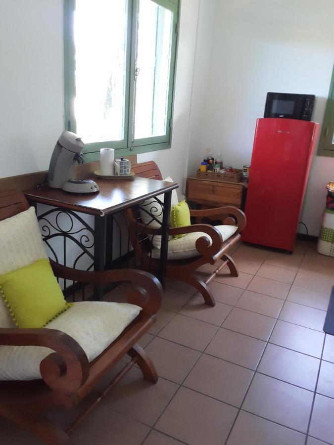 Le Tulear - Aux 4 Coins Du Monde Hotel Saint Pierre Buitenkant foto