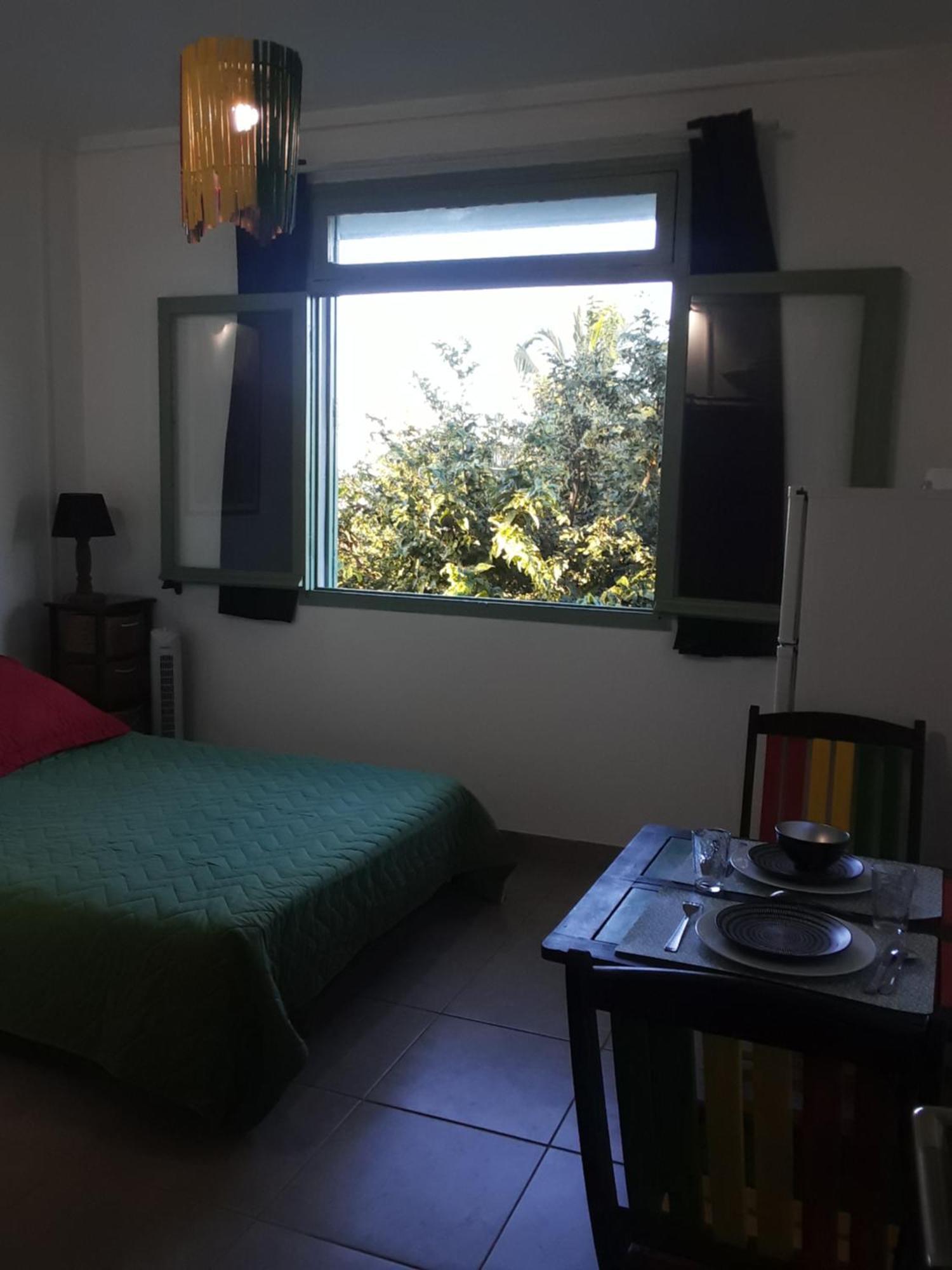 Le Tulear - Aux 4 Coins Du Monde Hotel Saint Pierre Kamer foto